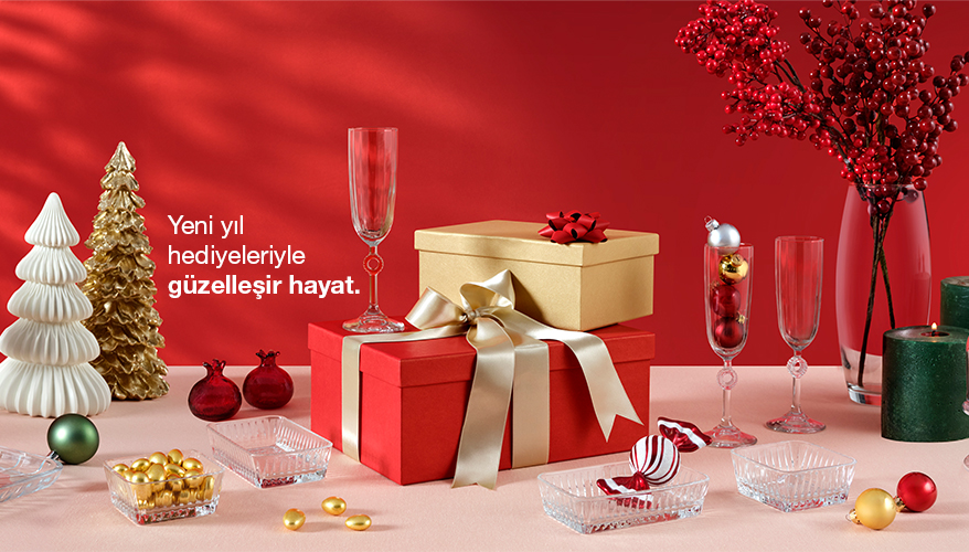 Yeni yılı sevdiklerinle kutlayınca güzelleşir hayat.